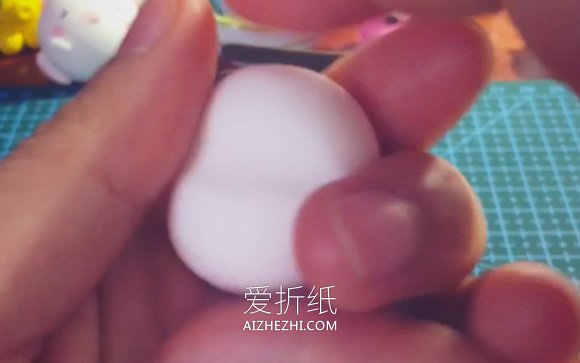 怎么简单做可爱超轻粘土小熊猫的图解教程- www.aizhezhi.com