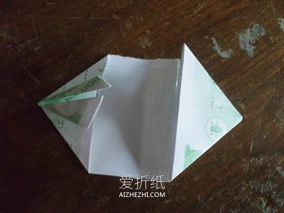 怎么简单折吹气玩具纸车的折法图解- www.aizhezhi.com