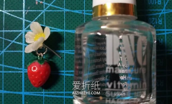 怎么做软陶草莓花朵耳钉的制作方法图解- www.aizhezhi.com