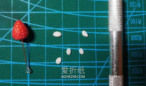 怎么做软陶草莓花朵耳钉的制作方法图解- www.aizhezhi.com