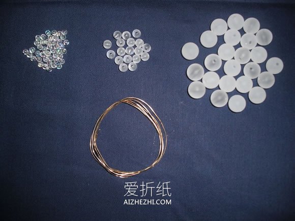 怎么做串珠雪花挂饰的手工制作图解教程- www.aizhezhi.com