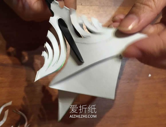 怎么折叠和剪纸多种美丽窗花的剪法图解教程- www.aizhezhi.com