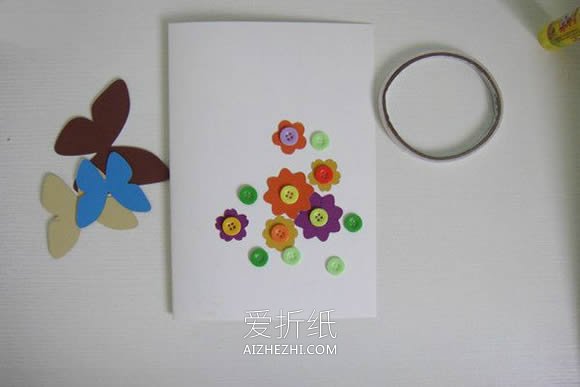 怎么简单做蝶恋花贺卡的手工制作教程- www.aizhezhi.com