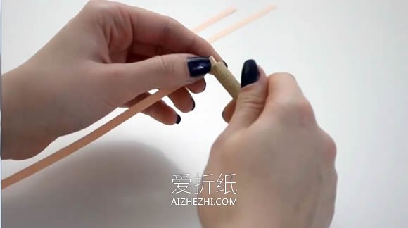 怎么做衍纸生日蛋糕贺卡的制作方法图解- www.aizhezhi.com