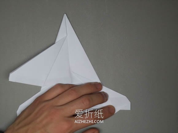 逼真F-16纸飞机的折法详细过程图解- www.aizhezhi.com