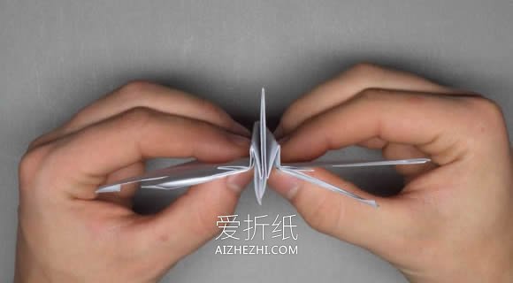 逼真F-16纸飞机的折法详细过程图解- www.aizhezhi.com