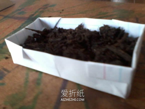 怎么用索引卡制作桌面上的小屋的方法图解- www.aizhezhi.com