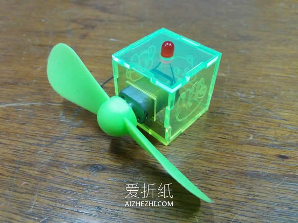 怎么做迷你风力涡轮机的DIY制作方法教程- www.aizhezhi.com