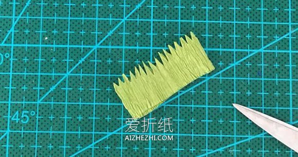 怎么做皱纹纸蓝雪花的手工制作方法教程- www.aizhezhi.com