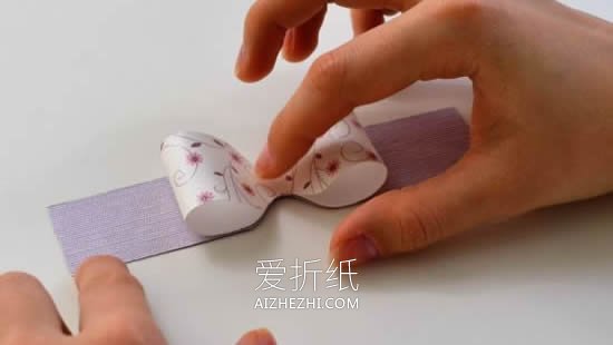 怎么用卡纸做礼品盒装饰蝴蝶结的制作方法- www.aizhezhi.com