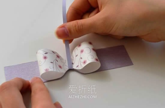 怎么用卡纸做礼品盒装饰蝴蝶结的制作方法- www.aizhezhi.com