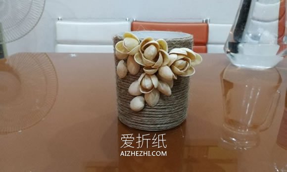 胶带筒和开心果壳怎么废物利用制作笔筒- www.aizhezhi.com