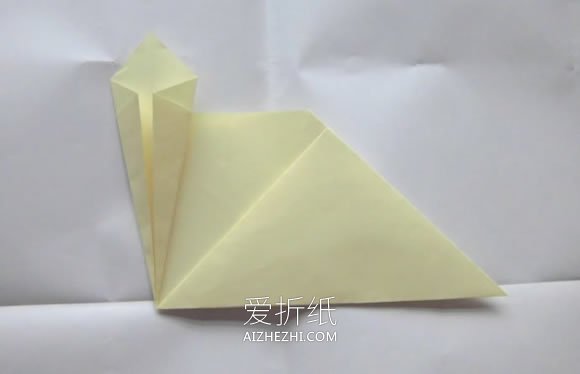 怎么简单折纸鸡毛信的折法步骤图解- www.aizhezhi.com