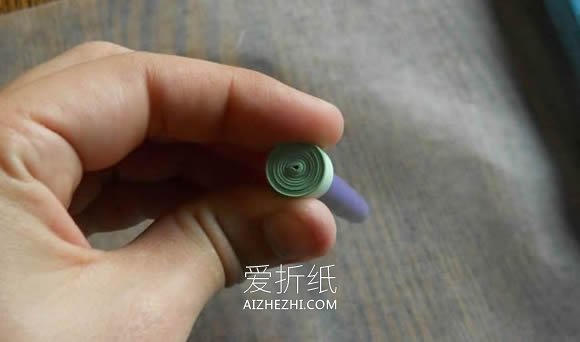 怎么做衍纸五瓣花的入门手工教程图解- www.aizhezhi.com