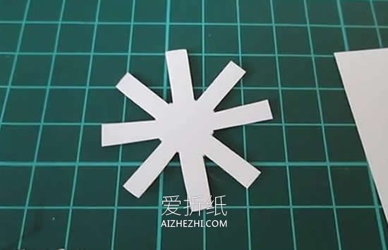 怎么用胶带筒作三轮车模型的制作方法教程- www.aizhezhi.com