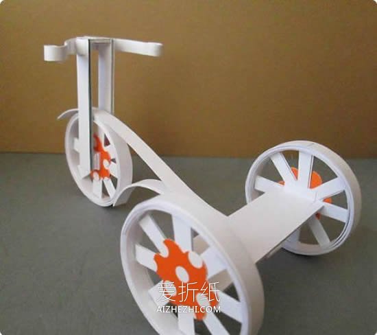 怎么用胶带筒作三轮车模型的制作方法教程- www.aizhezhi.com