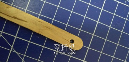 怎么做冰棍棒隔热杯垫的手工制作方法教程- www.aizhezhi.com