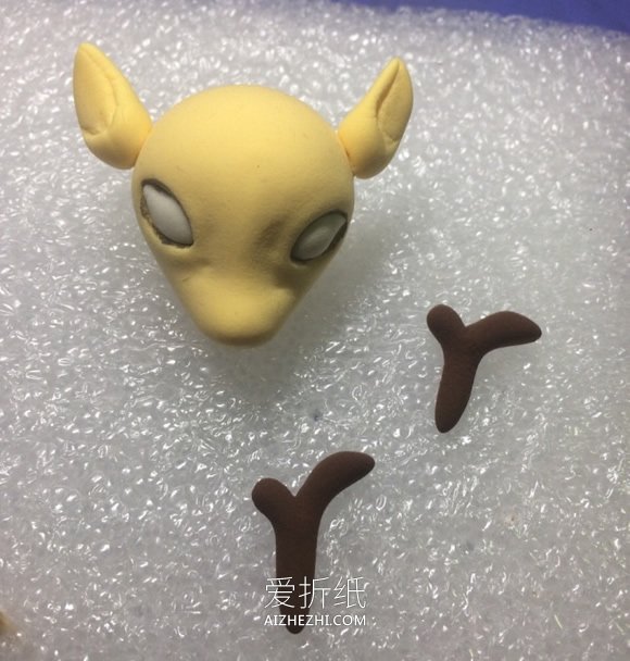 怎么做超轻粘土梅花鹿摆件的手工制作教程- www.aizhezhi.com