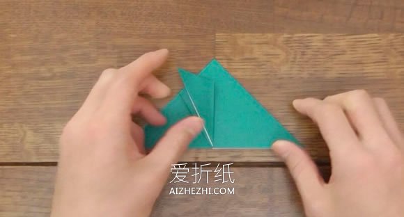 幼儿园怎么折纸会跳小青蛙的折法教程- www.aizhezhi.com