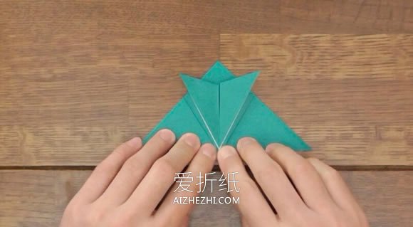 幼儿园怎么折纸会跳小青蛙的折法教程- www.aizhezhi.com