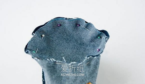 怎么用旧牛仔裤做花盆套的手工改造制作教程- www.aizhezhi.com