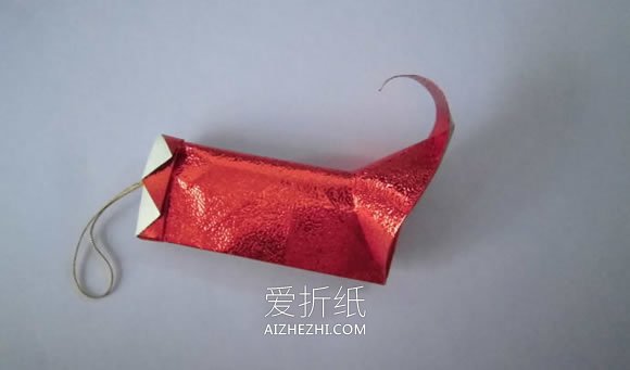 怎么简单折纸圣诞靴子和手杖的折法步骤图解- www.aizhezhi.com