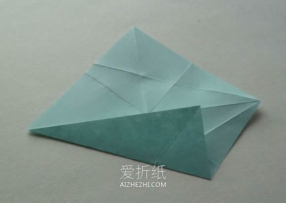 怎么做带剪纸图案千纸鹤的折纸方法图解- www.aizhezhi.com