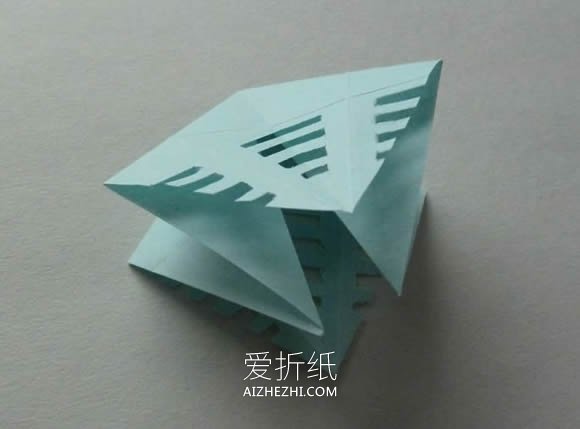 怎么做带剪纸图案千纸鹤的折纸方法图解- www.aizhezhi.com