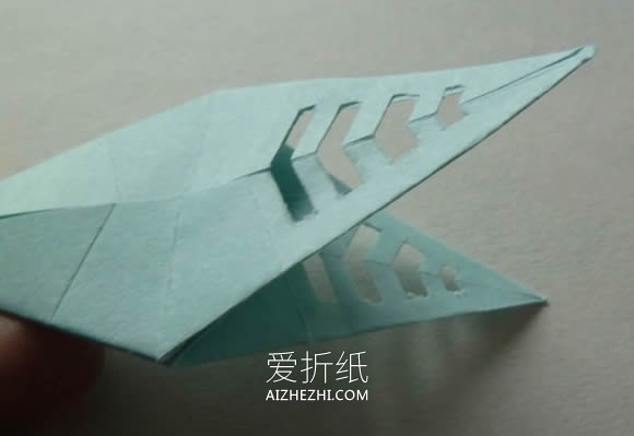 怎么做带剪纸图案千纸鹤的折纸方法图解- www.aizhezhi.com