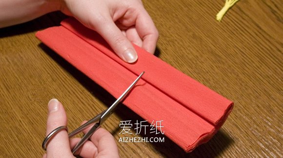 怎么做皱纹纸冠花贝母的手工制作方法- www.aizhezhi.com