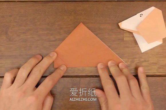 怎么折纸像史努比可爱狗狗的折法图解- www.aizhezhi.com