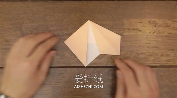 怎么折纸像史努比可爱狗狗的折法图解- www.aizhezhi.com