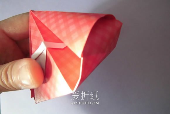 怎么折纸圣诞老人挂饰的两种折法图解步骤- www.aizhezhi.com