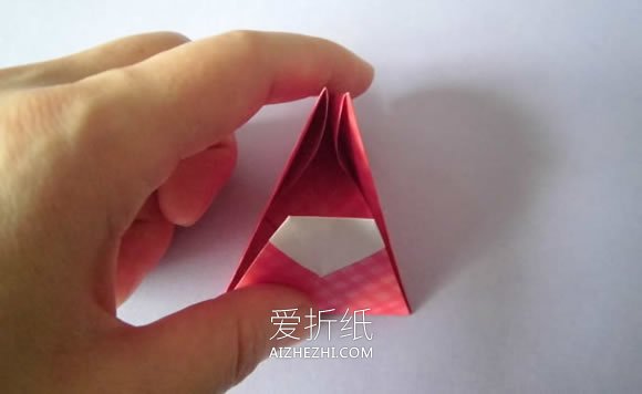 怎么折纸圣诞老人挂饰的两种折法图解步骤- www.aizhezhi.com