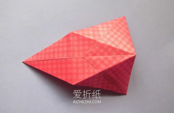 怎么折纸圣诞老人挂饰的两种折法图解步骤- www.aizhezhi.com