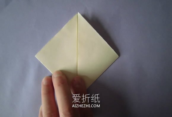 怎么折纸圣诞老人糖果盒的折法步骤图解- www.aizhezhi.com