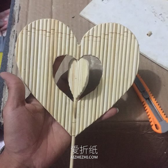 怎么用一次性筷子做天使之心音乐盒制作方法- www.aizhezhi.com