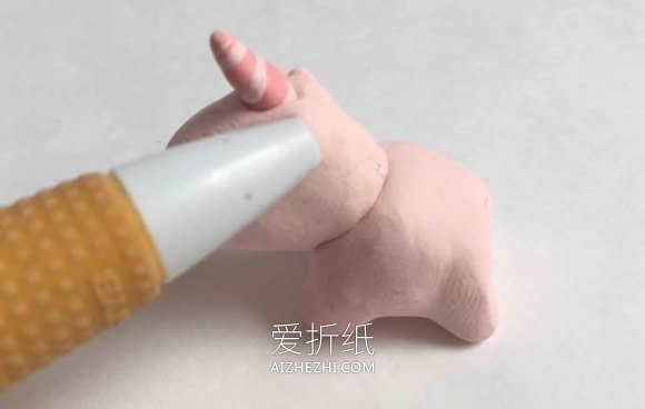 怎么做超轻粘土独角兽手机支架的制作方法- www.aizhezhi.com