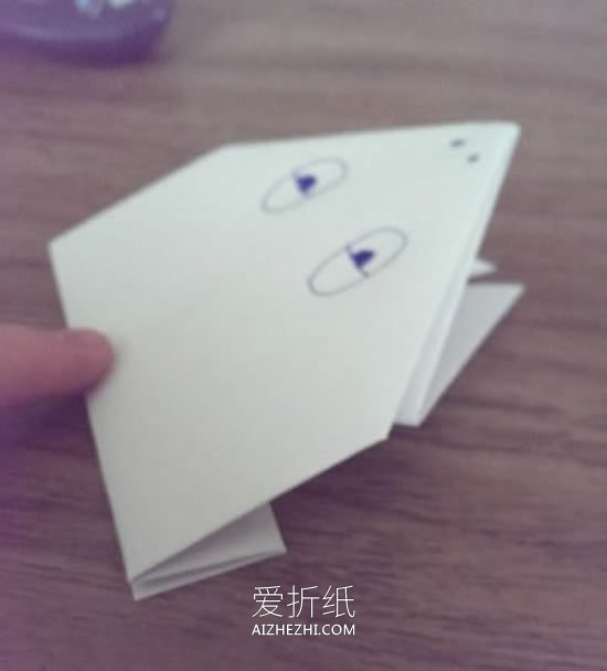 幼儿园简单小青蛙怎么折叠的图解教程- www.aizhezhi.com