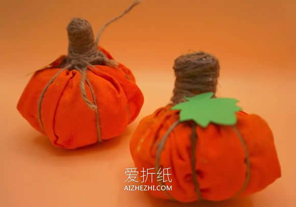 怎么用不织布做复活节小南瓜的简单手工教程- www.aizhezhi.com