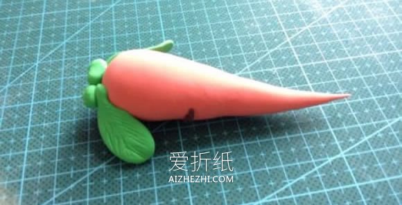 怎么做在胡萝卜上睡觉小白兔的粘土手工教程- www.aizhezhi.com