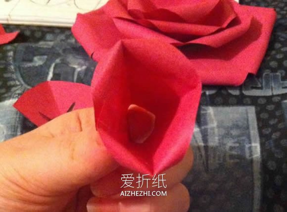 怎么做纸玫瑰花的手工制作教程简单又漂亮- www.aizhezhi.com