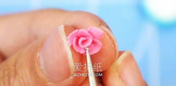 怎么做逼真超轻粘土玫瑰蛋糕的制作方法步骤- www.aizhezhi.com