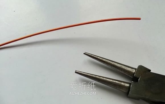 怎么用金属丝做高音符号戒指的制作方法图解- www.aizhezhi.com