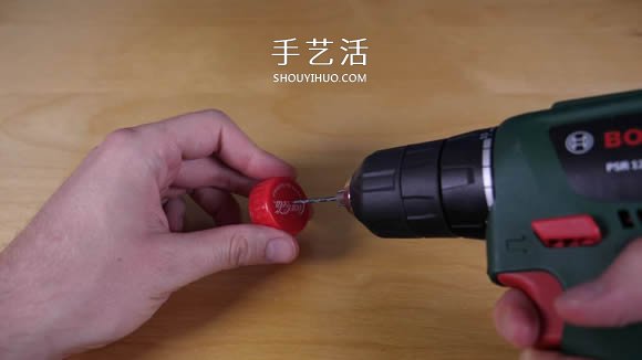 可乐瓶科技小制作 DIY橡皮筋动力飞机的方法- www.aizhezhi.com