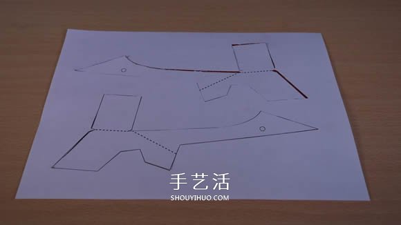 可乐瓶科技小制作 DIY橡皮筋动力飞机的方法- www.aizhezhi.com
