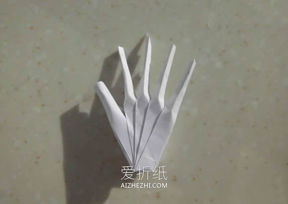 怎么折纸拥抱的双手的折法步骤图解- www.aizhezhi.com