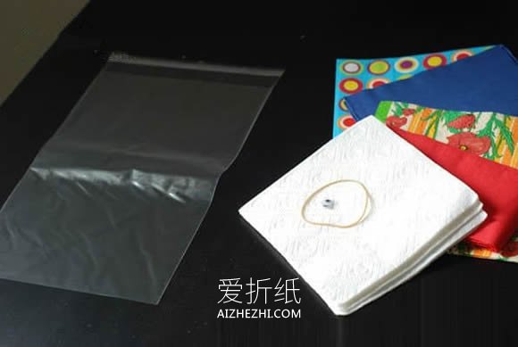 怎么用塑料袋做小鱼挂饰的手工制作方法- www.aizhezhi.com