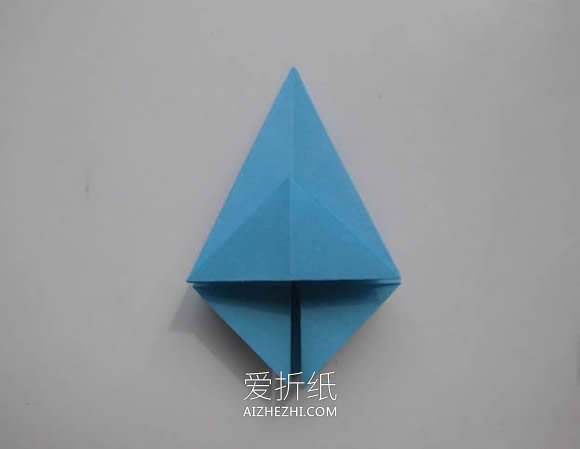 怎么简单折纸双色圣诞树的折法步骤图解- www.aizhezhi.com