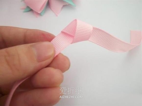 怎么做双色公主风蝴蝶结发饰的制作方法- www.aizhezhi.com